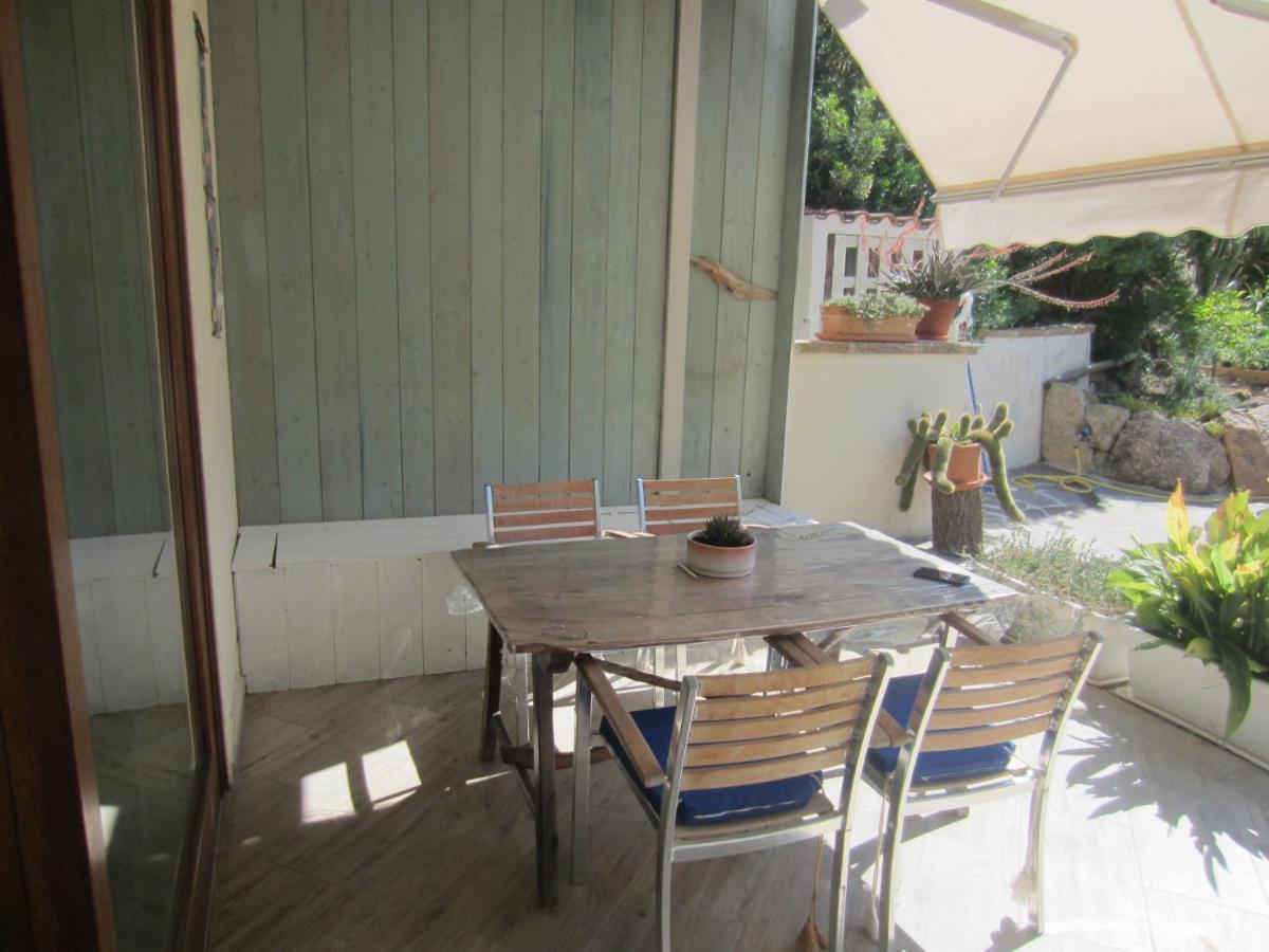 Ferienwohnung Monolocale San Pantaleo Exterior foto