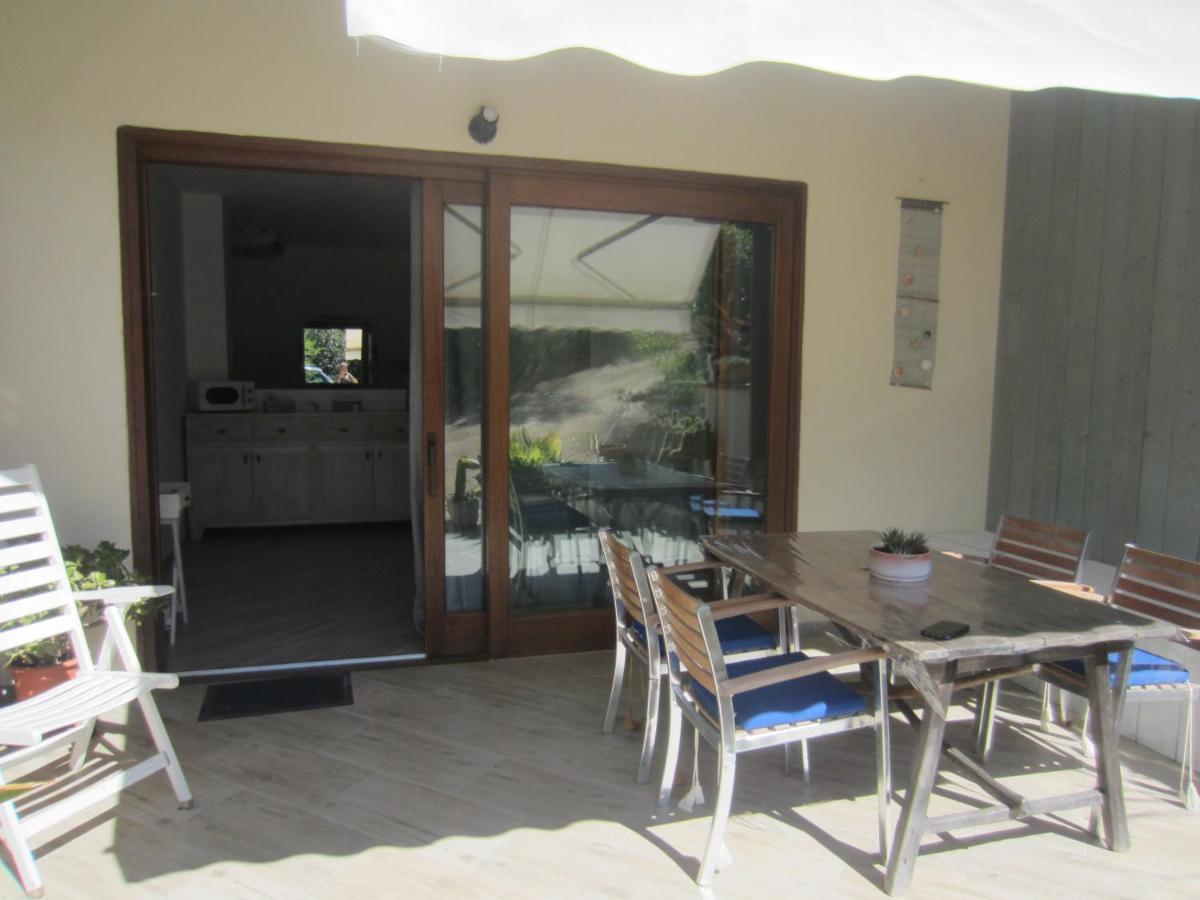 Ferienwohnung Monolocale San Pantaleo Exterior foto