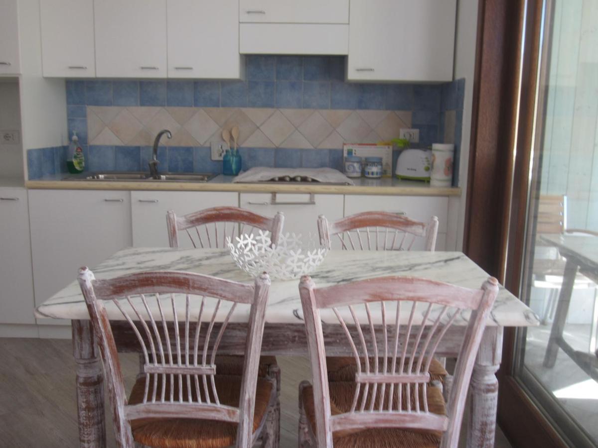Ferienwohnung Monolocale San Pantaleo Exterior foto
