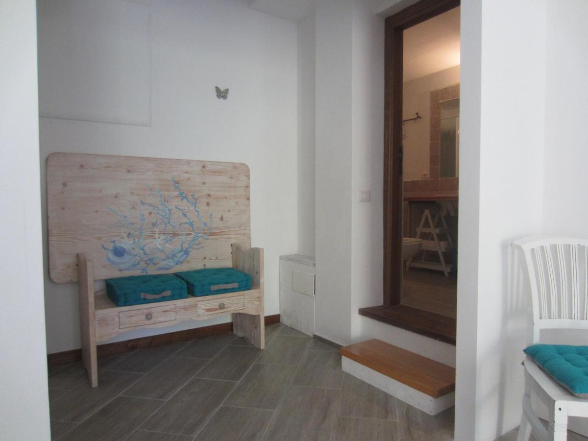 Ferienwohnung Monolocale San Pantaleo Exterior foto