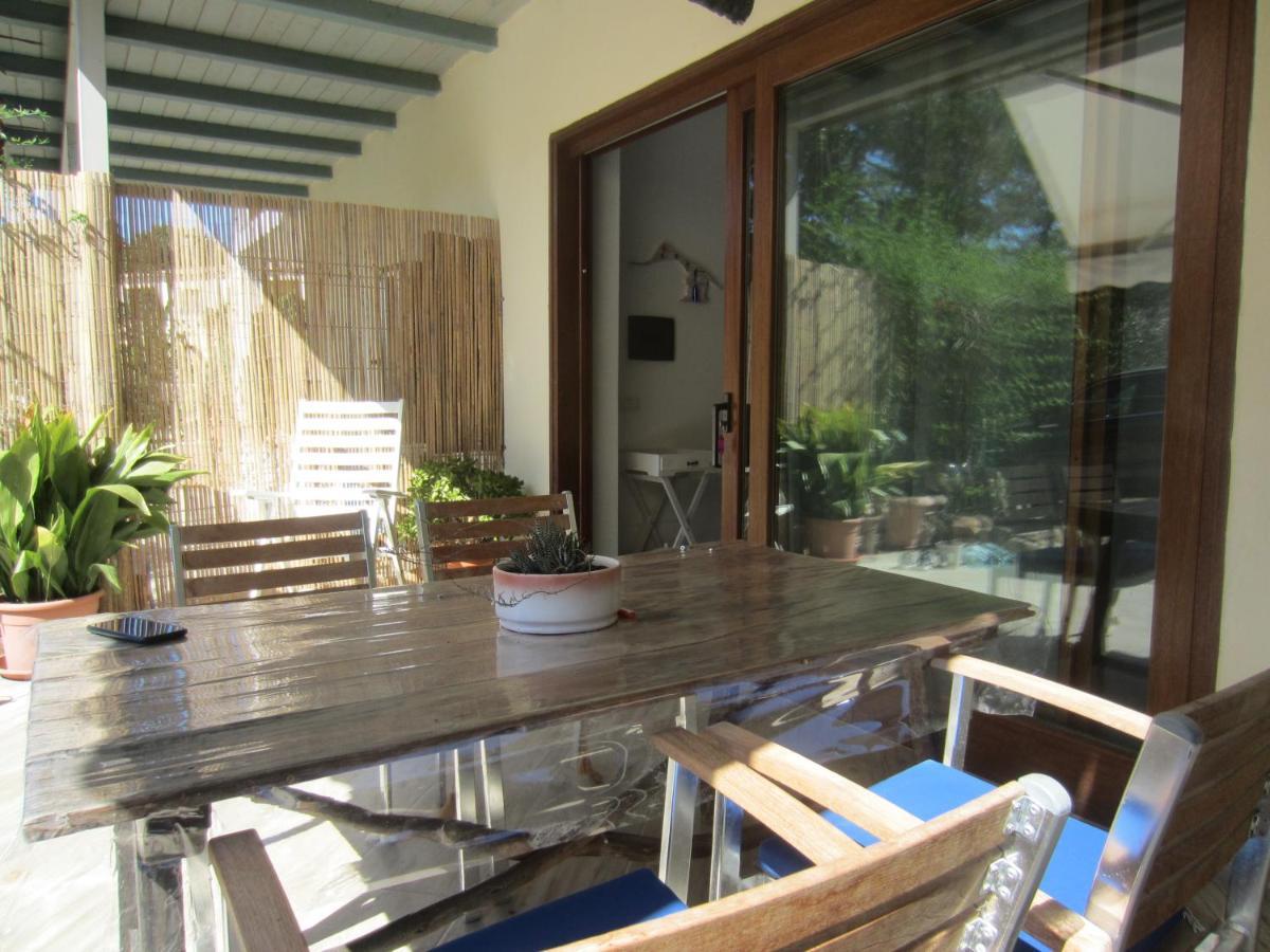Ferienwohnung Monolocale San Pantaleo Exterior foto